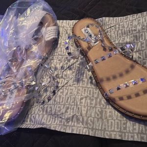 STEVE MADDEN!! Spike sandals.. BRAND NEW! NEVER be worn.. SIZE 9!!